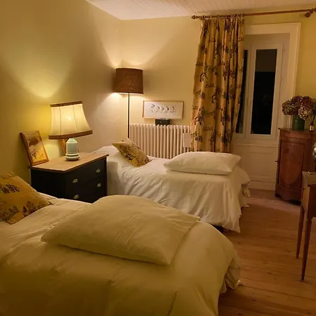 Domaine De 3*